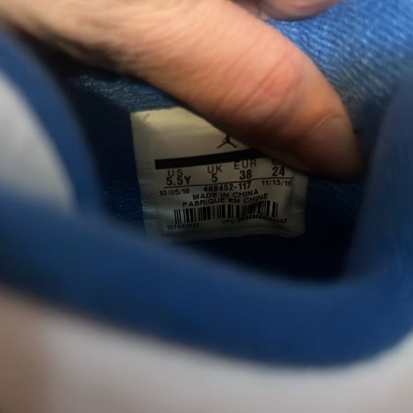 Jordan 4 Motorsport (GS) - Picture 5 of 10